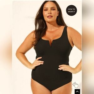 NWT Torrid Foxy V Wire Bodysuit, size 1 black.
